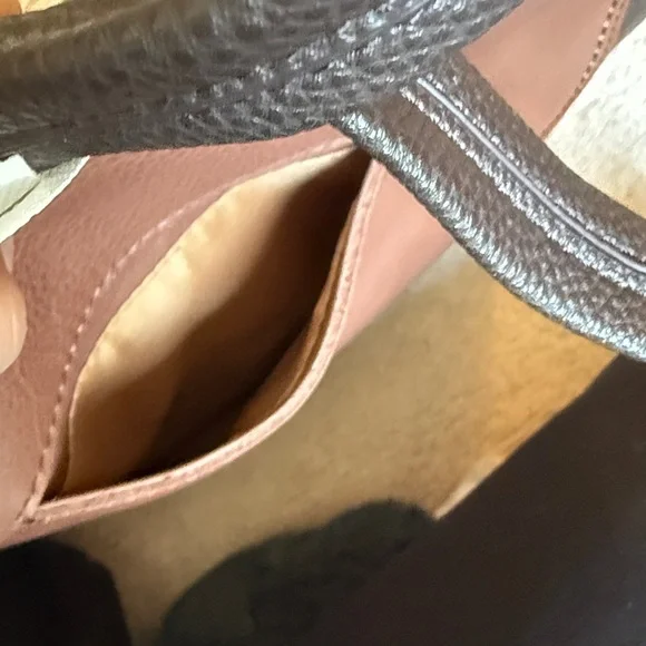 The Sak Two-Tone Brown Leather Shoulder Bag - Picture 6 of 9